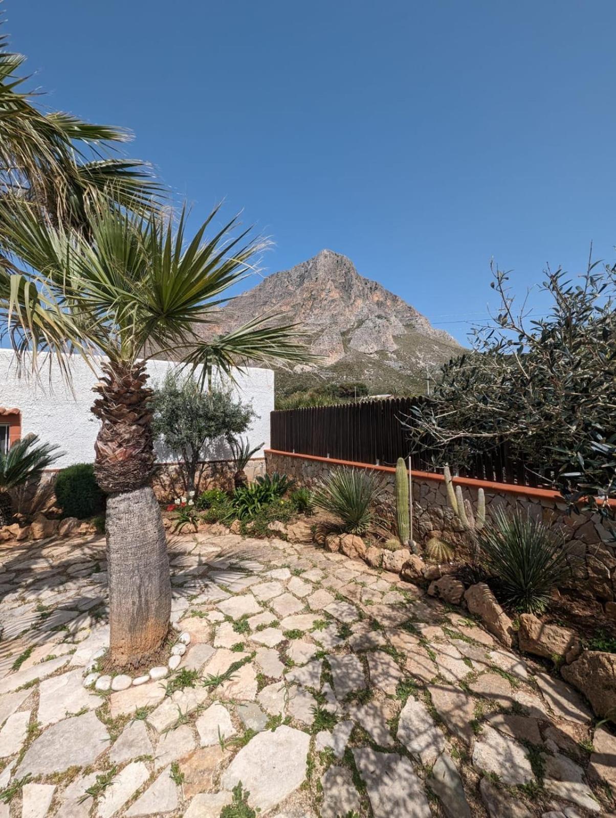 Villa Baia Di Cornino Custonaci Eksteriør billede