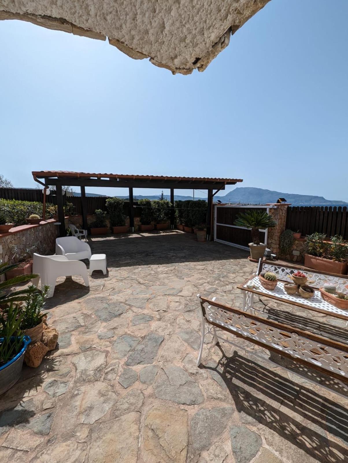 Villa Baia Di Cornino Custonaci Eksteriør billede