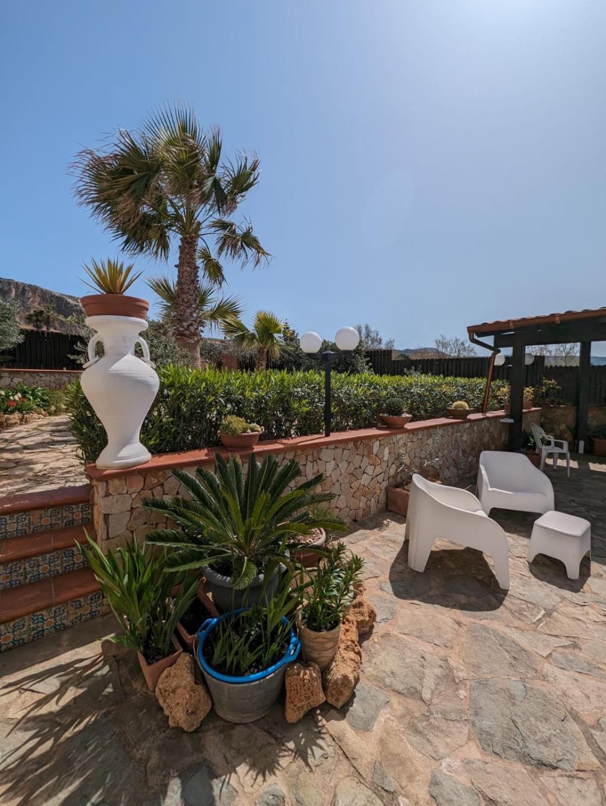Villa Baia Di Cornino Custonaci Eksteriør billede